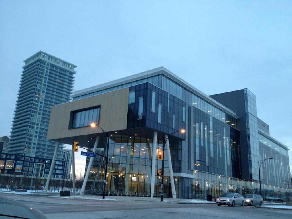 Square One Fully Furnished Suite Mississauga Zewnętrze zdjęcie