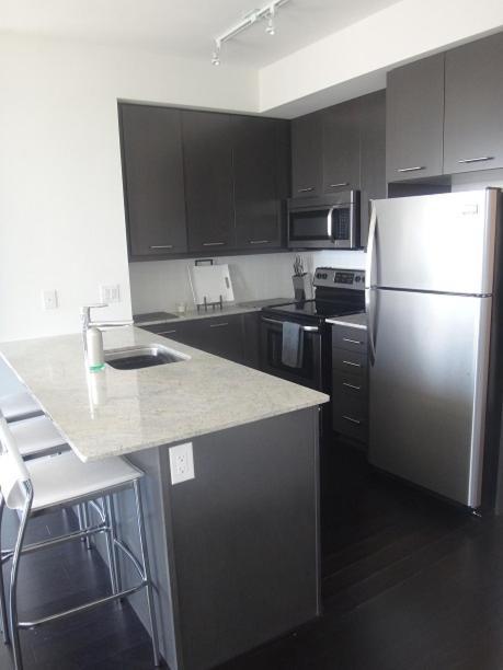 Square One Fully Furnished Suite Mississauga Zewnętrze zdjęcie