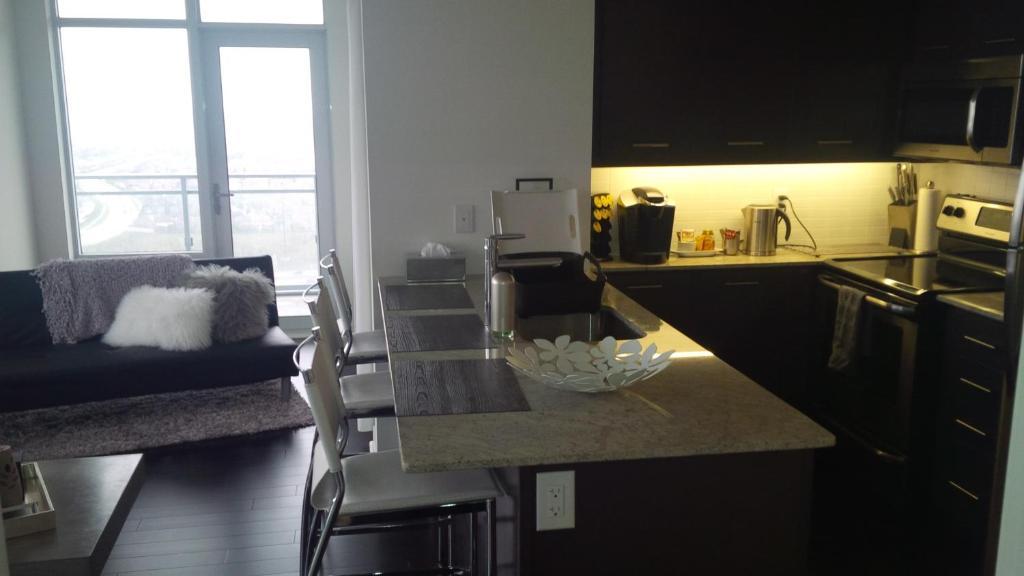 Square One Fully Furnished Suite Mississauga Pokój zdjęcie