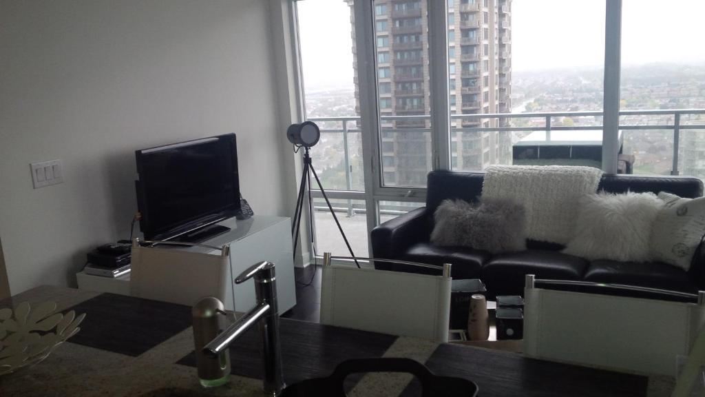 Square One Fully Furnished Suite Mississauga Pokój zdjęcie