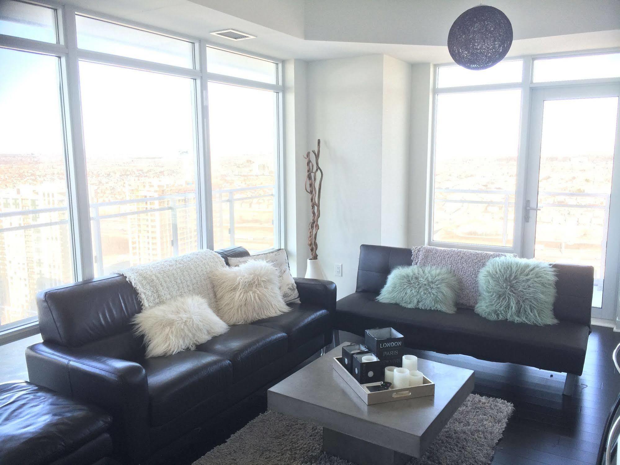 Square One Fully Furnished Suite Mississauga Zewnętrze zdjęcie